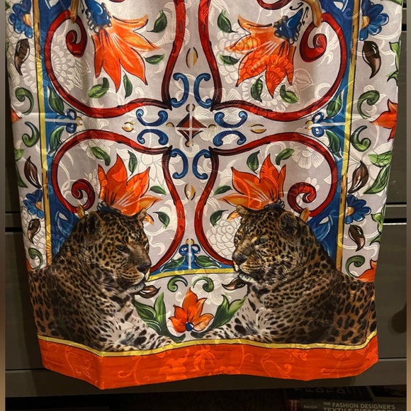 Fun Patterned Dress! - Picture 2 of 8